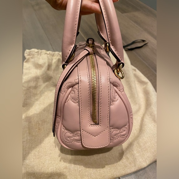 Gucci GG matelassé mini bag in pink leather - Picture 10 of 15